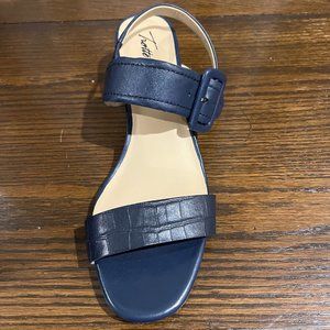 Trotters Laila Sandal